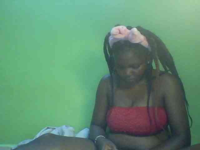 Cute-Divah webcam