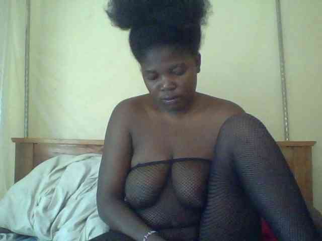 Cute-Divah webcam