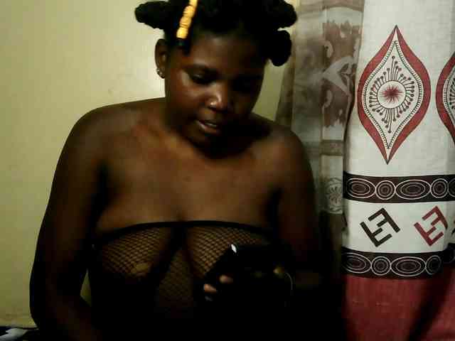 Cute-Divah webcam