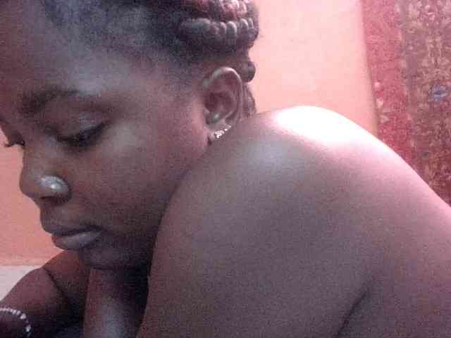 Cute-Divah webcam