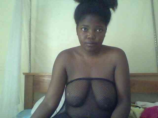 Cute-Divah webcam