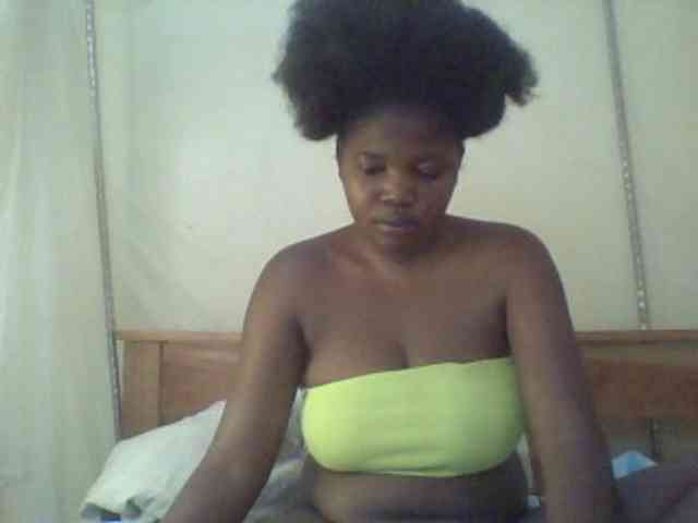 Cute-Divah webcam