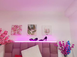 Melannyy-- Porn Show