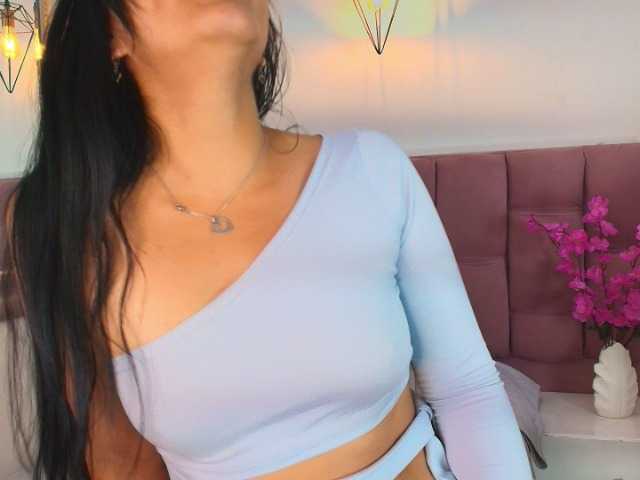 Melannyy-- live cam on BongaCams