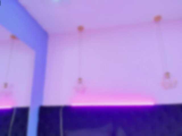 Melannyy-- live cam on BongaCams