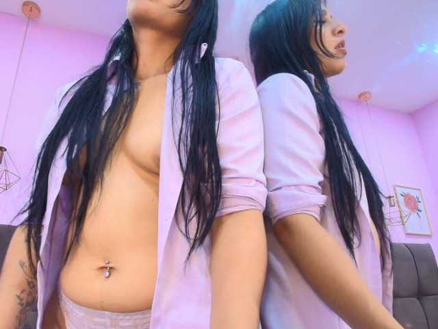 Melannyy-- — live female cam