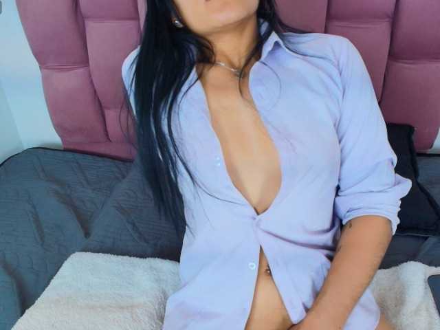 Melannyy-- live cam on BongaCams