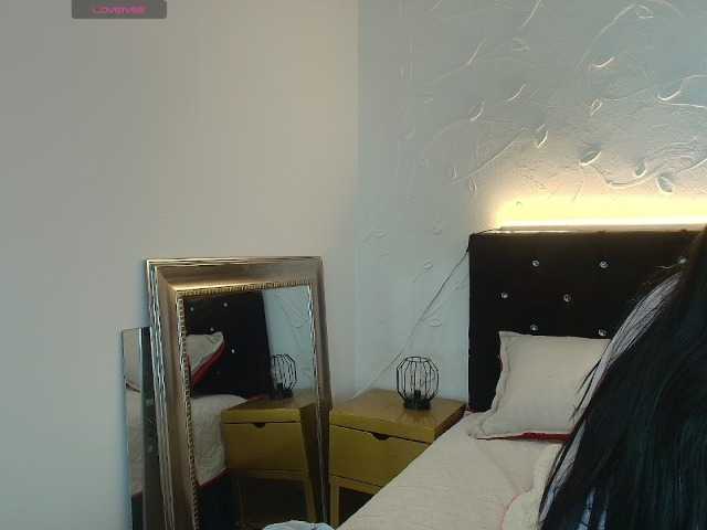 Melannyy-- live cam preview