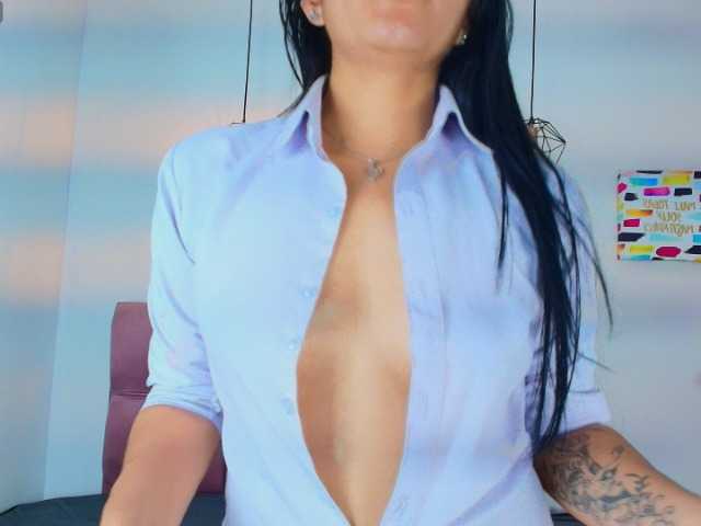 Melannyy-- live cam on BongaCams