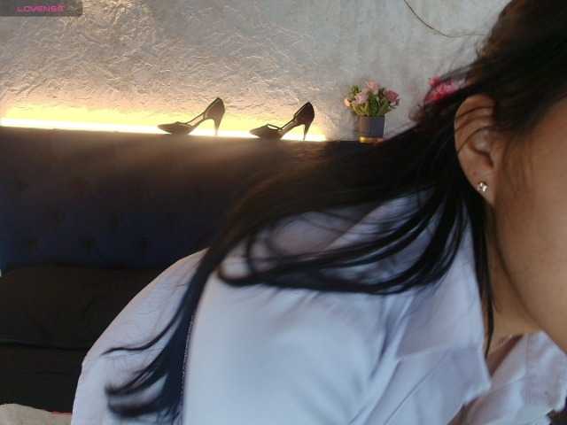 Melannyy-- live cam on BongaCams