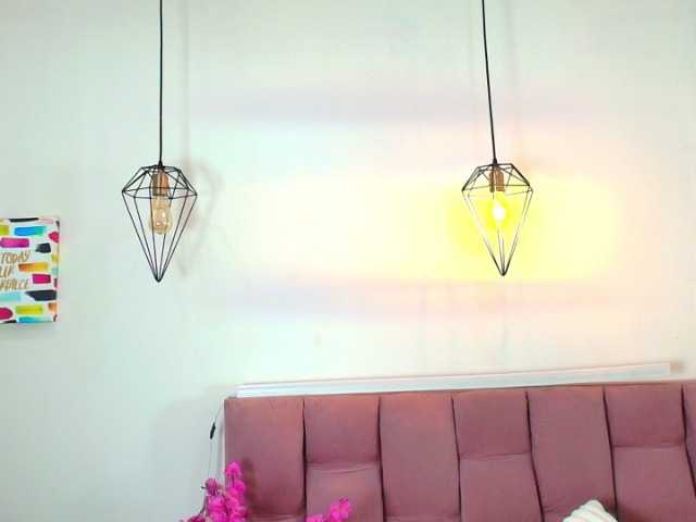 Melannyy--'s BongaCams show and profile