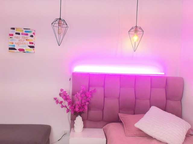 Melannyy--'s BongaCams show and profile