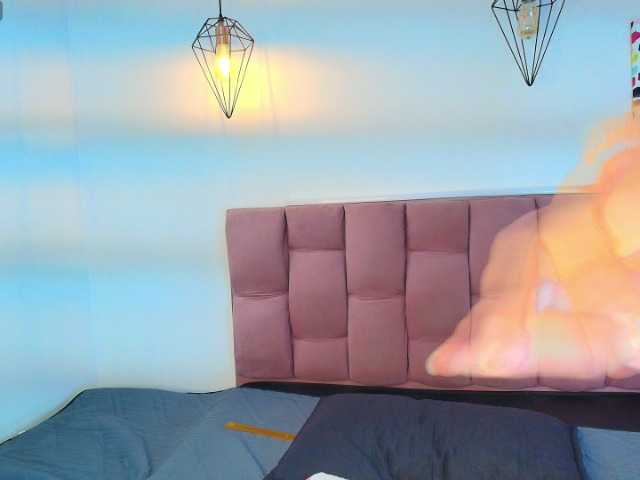 Melannyy-- live cam on BongaCams