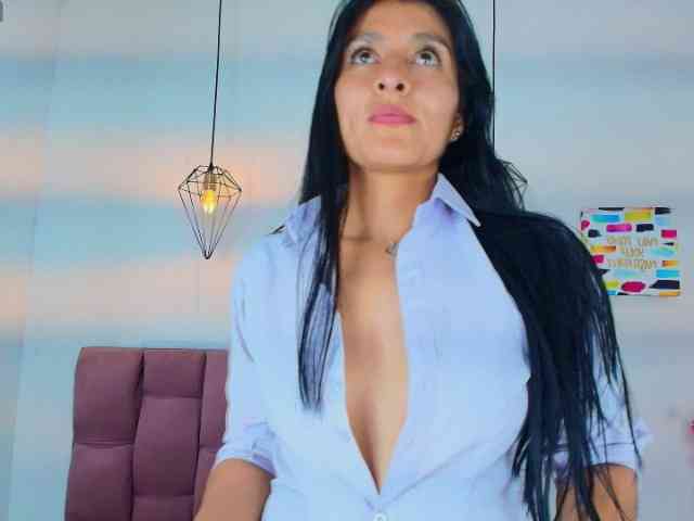 Melannyy-- webcam