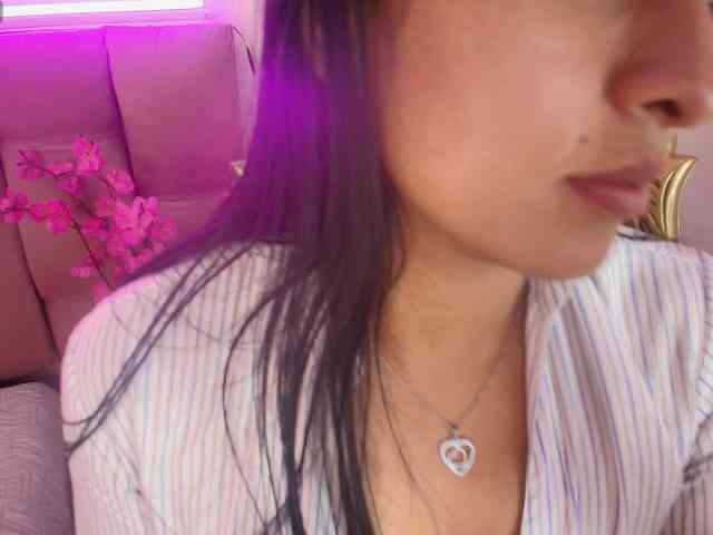 Melannyy-- webcam