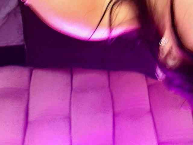 Melannyy-- webcam