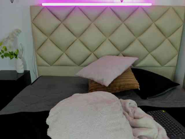 Melannyy-- webcam