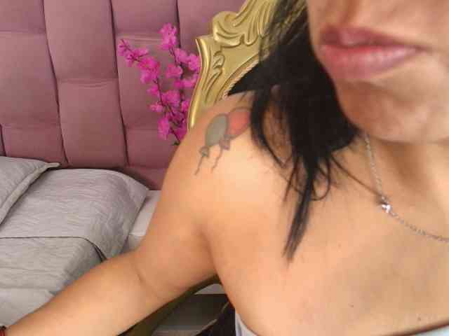 Melannyy-- webcam