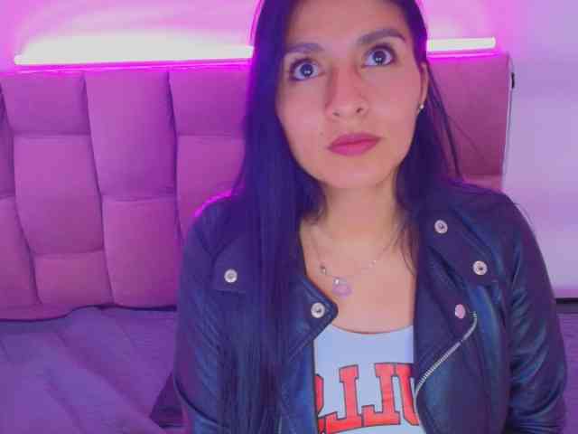 Melannyy-- webcam
