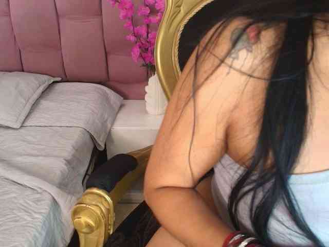 Melannyy-- webcam