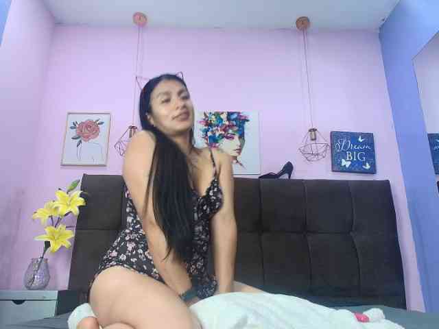 Melannyy-- webcam
