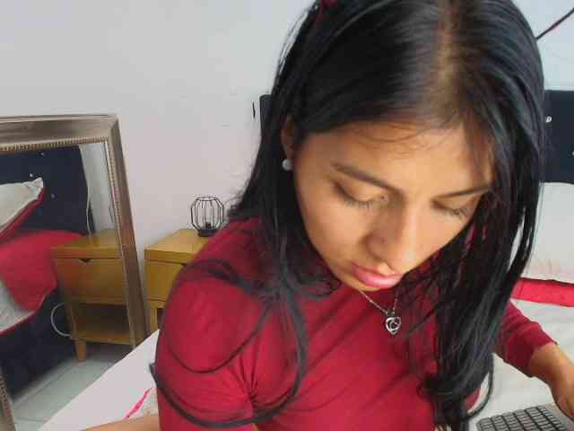 Melannyy-- Melannyy--