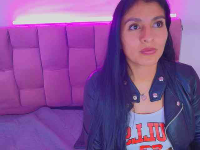 Melannyy-- webcam