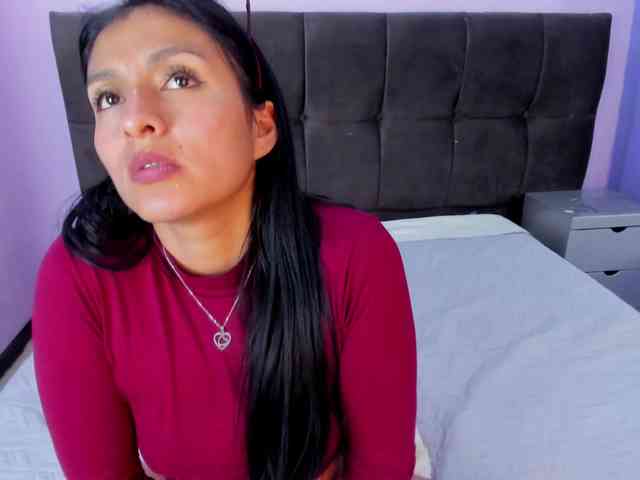 Melannyy-- webcam