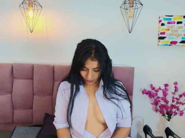 Melannyy-- webcam