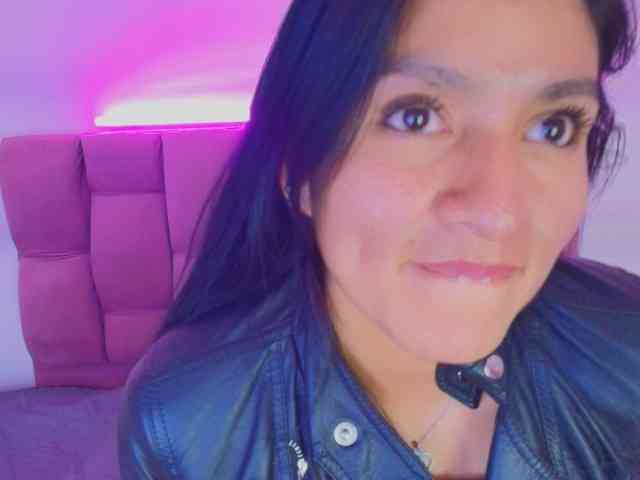 Melannyy-- webcam