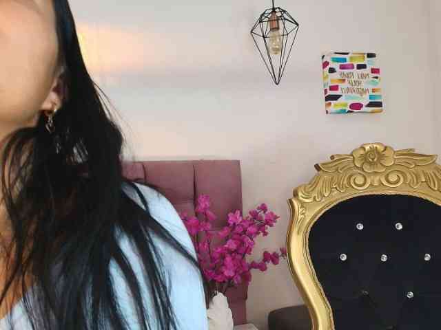 Melannyy-- webcam