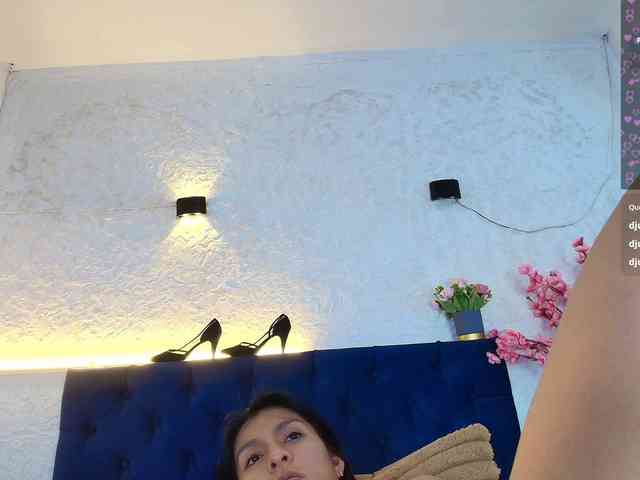 Melannyy-- webcam