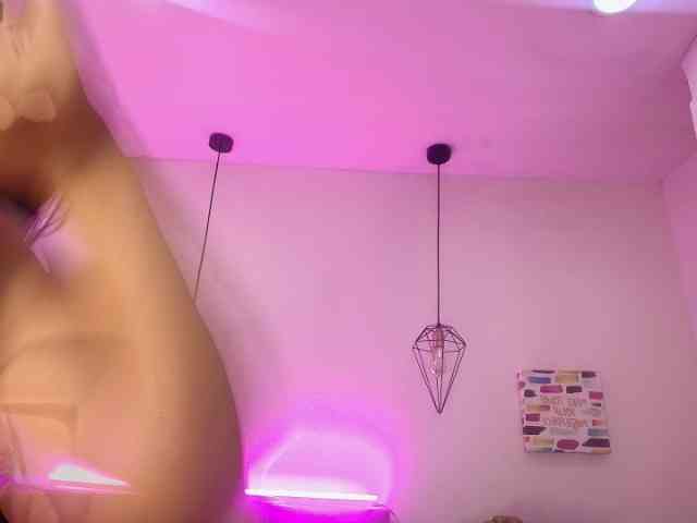 Melannyy-- webcam