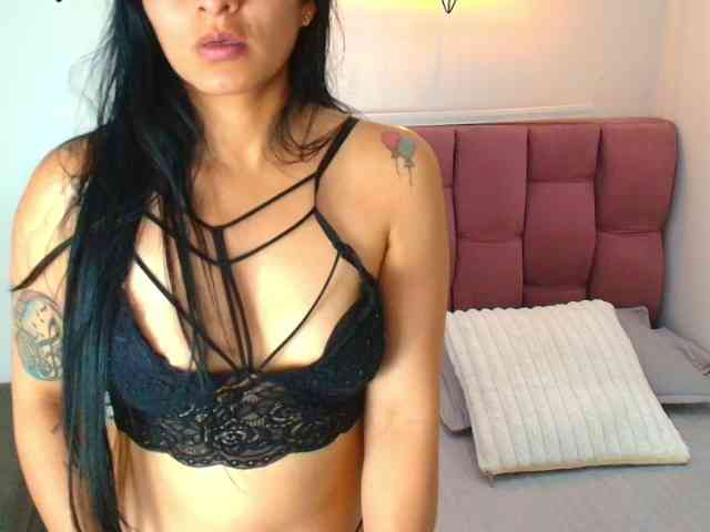 Melannyy-- Live Webcam on BongaCams