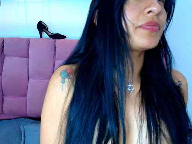 Melannyy-- webcam
