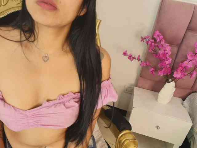 Melannyy-- webcam