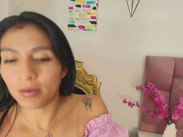 Melannyy-- webcam