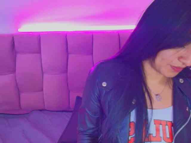Melannyy-- webcam