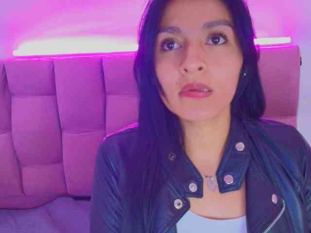 Melannyy-- webcam