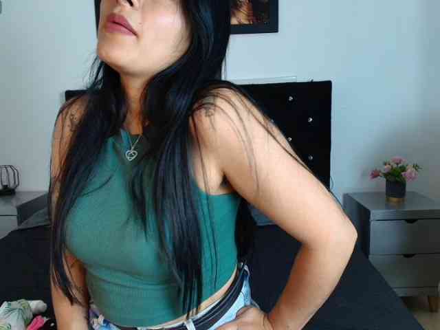 Melannyy-- webcam