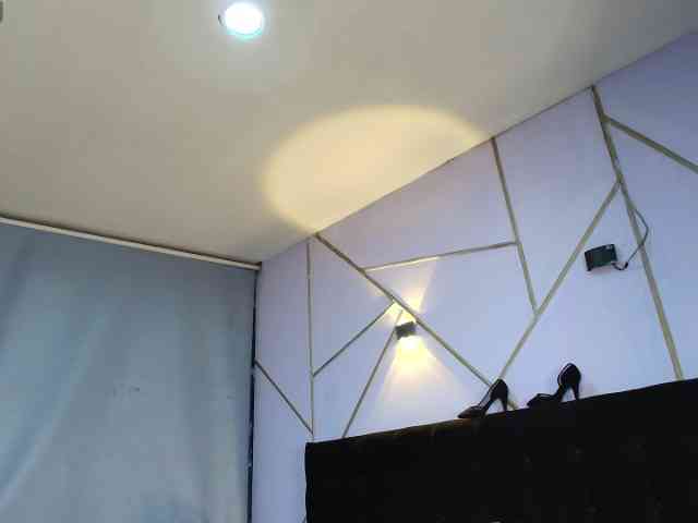 Melannyy-- webcam