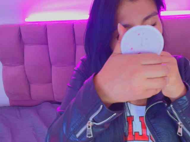Melannyy-- webcam
