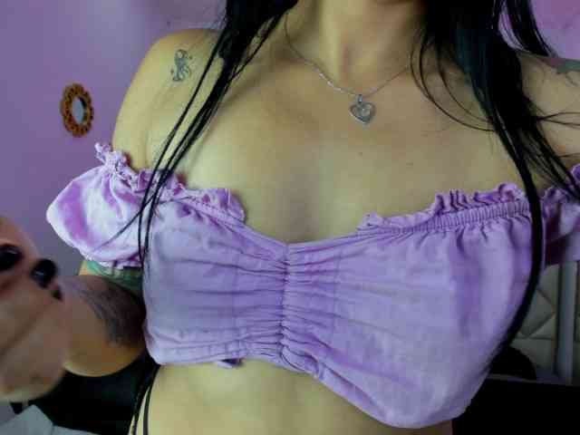 Melannyy-- webcam