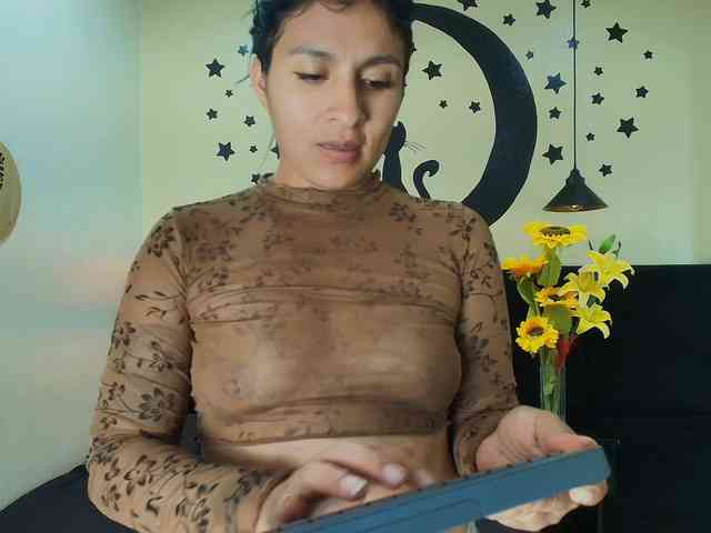 Melannyy-- webcam