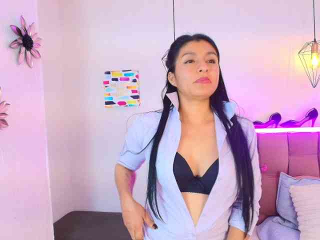 Melannyy-- webcam