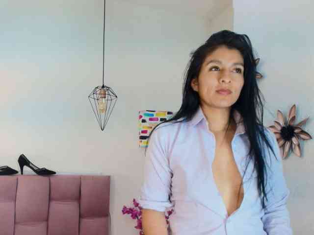 Melannyy-- webcam