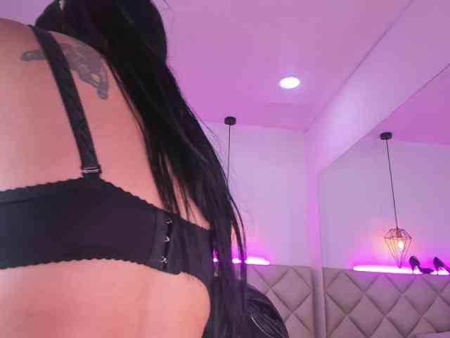 Melannyy-- webcam