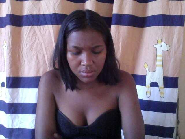 Adohh live cam on BongaCams
