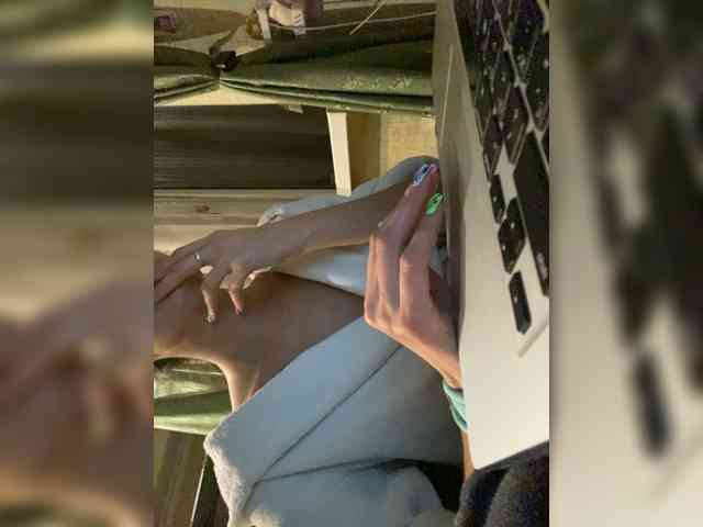 sweet-space8899-9988-1 webcam