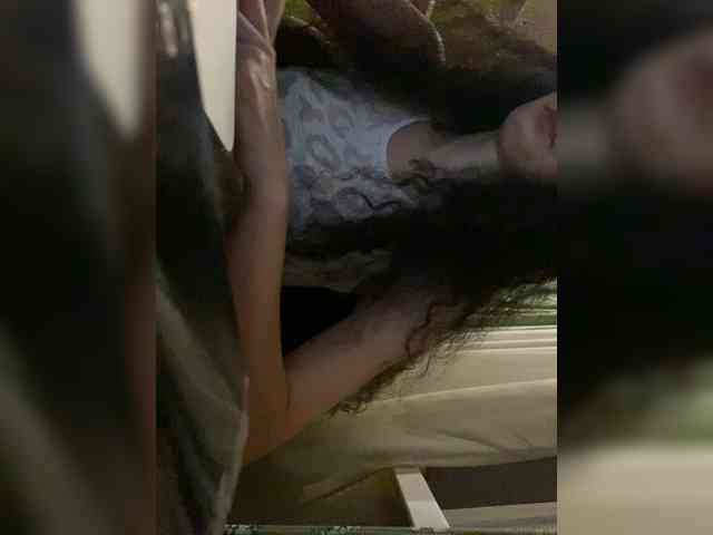 sweet-space8899-9988-1 webcam